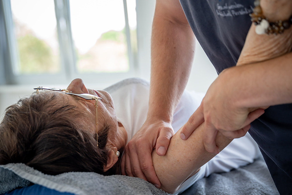 physiotherapie_im aquila-reha zentrum dient der Beweglichkeit und reduktion von schmerz.