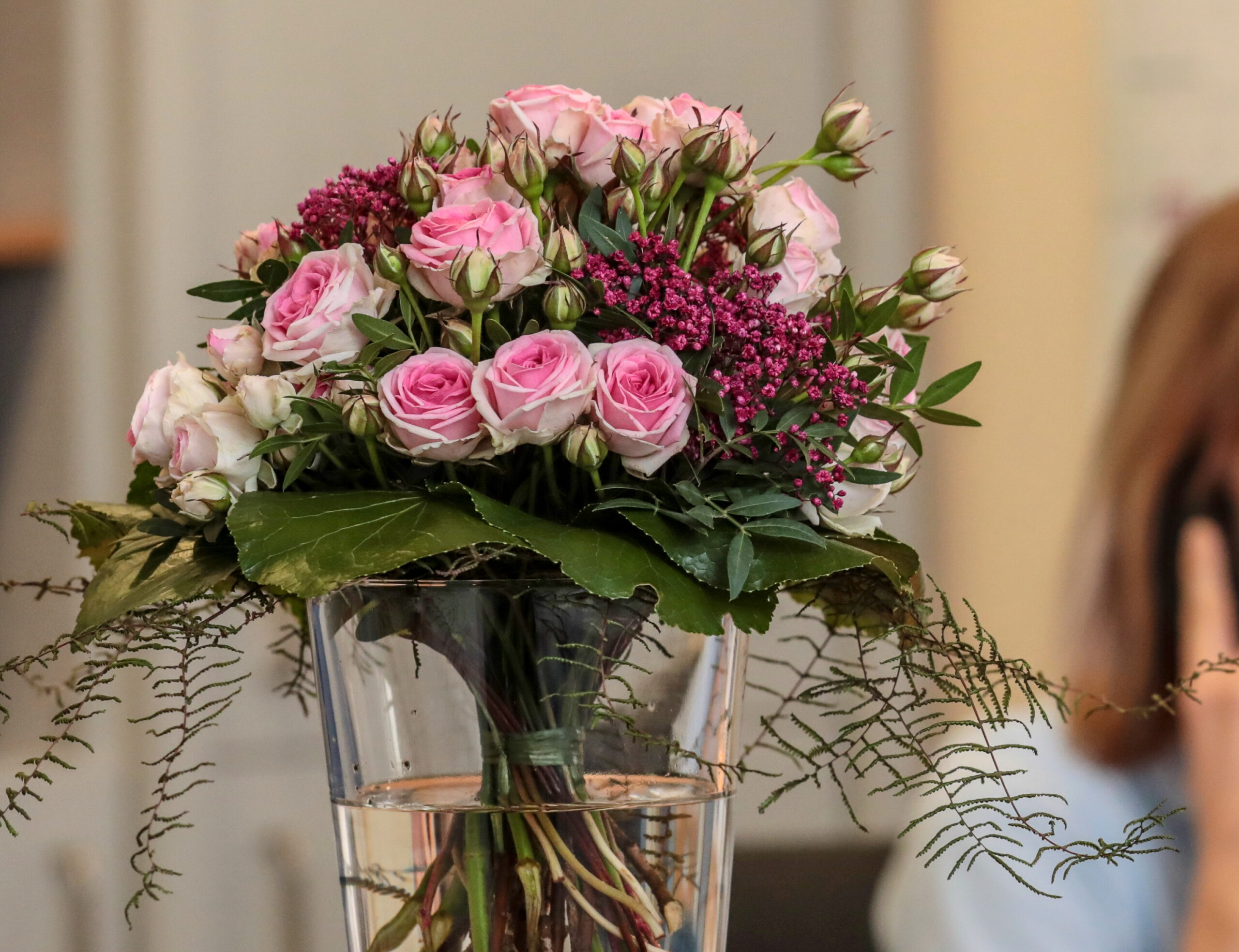 selbstzahler -blumen am empfang